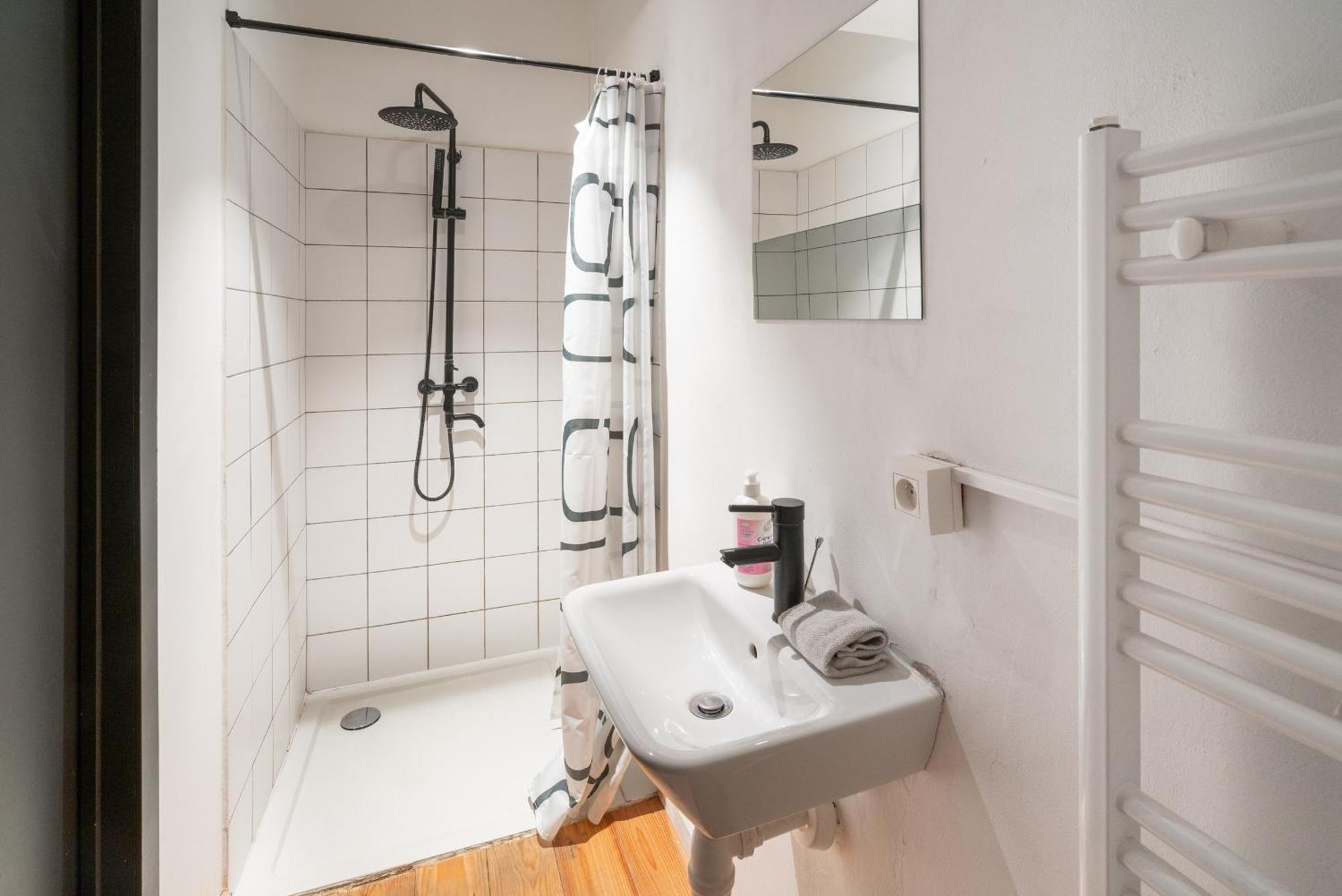 Charming Two-Bedroom River Side Apartment Antwerp Luaran gambar