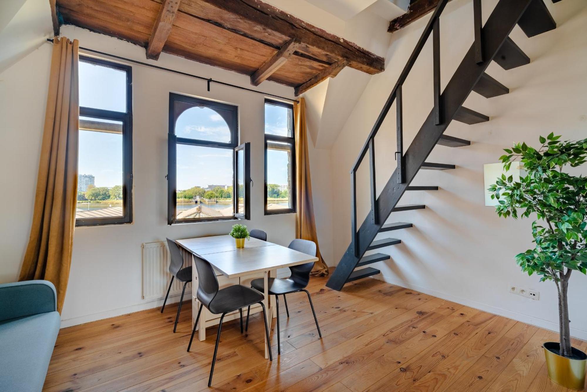 Charming Two-Bedroom River Side Apartment Antwerp Luaran gambar