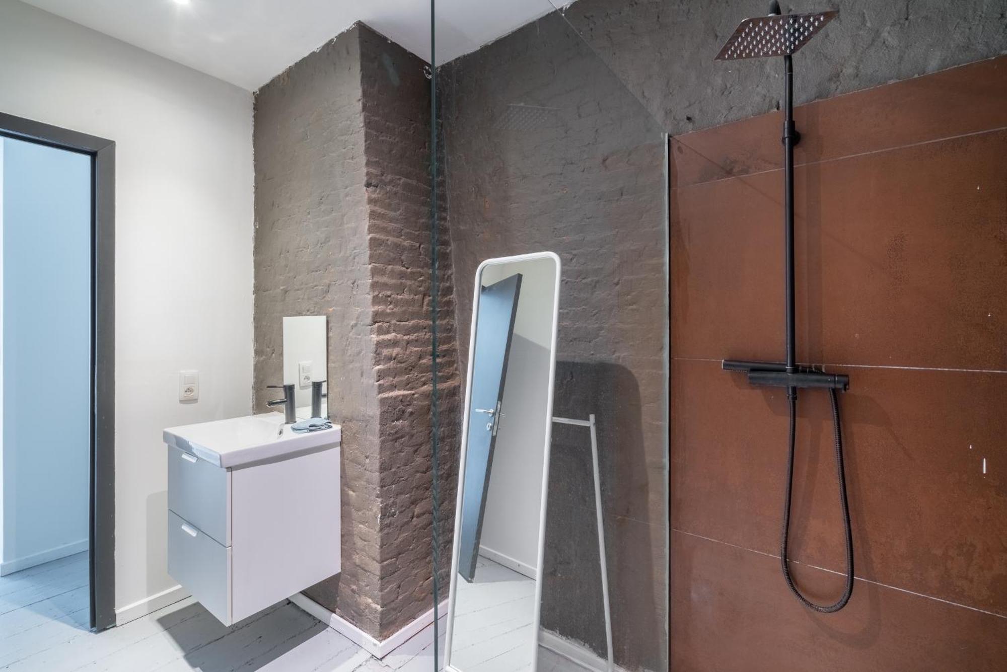 Charming Two-Bedroom River Side Apartment Antwerp Luaran gambar